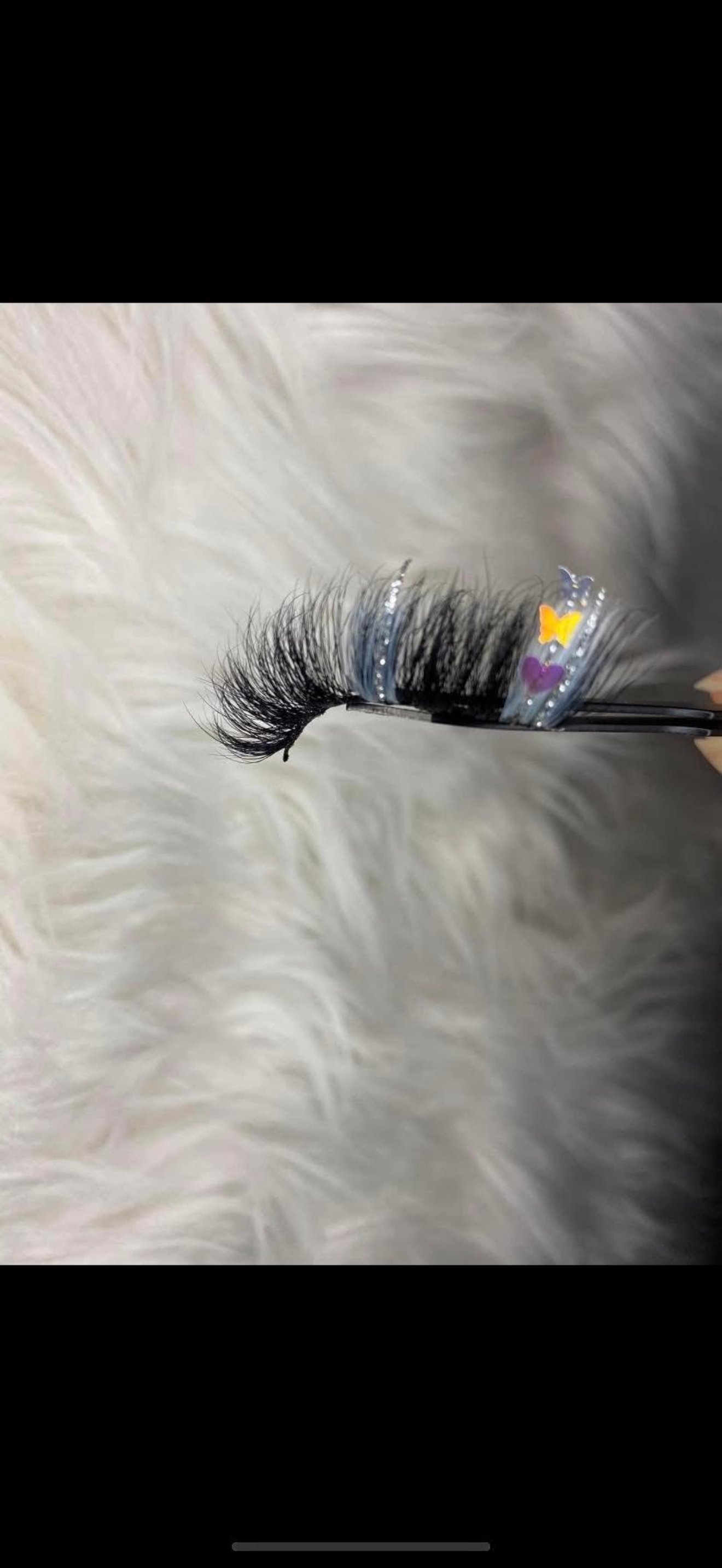 Silver strip lash with design